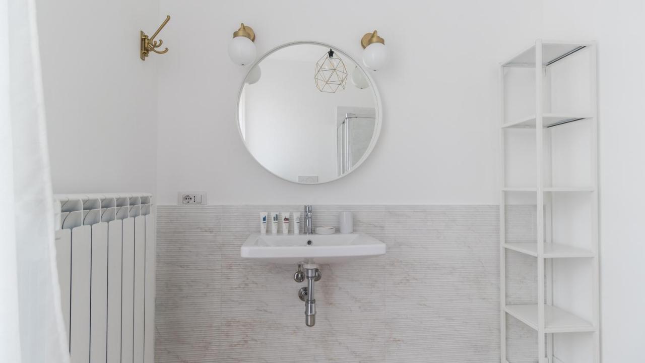 Italianway - Buenos Aires 65 Apartment Милано Екстериор снимка